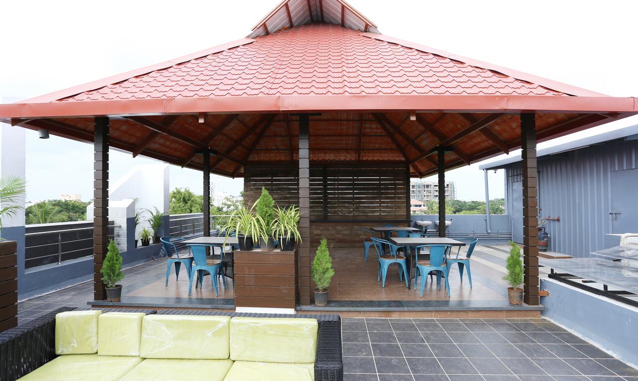 Treebo Pechis Castle Hotel Chennai Exterior foto
