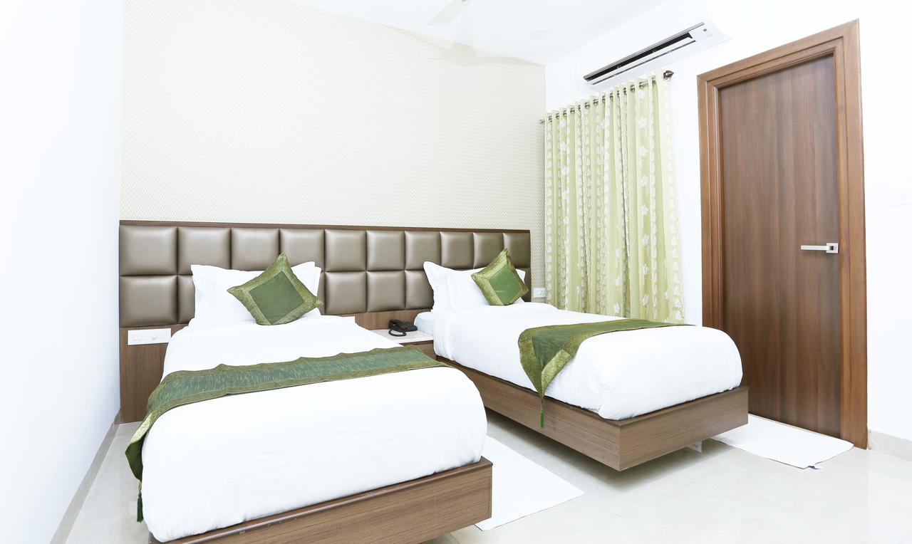 Treebo Pechis Castle Hotel Chennai Exterior foto